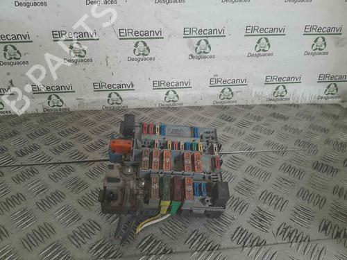 Used Fuse box Fuse box 19679737 19679737