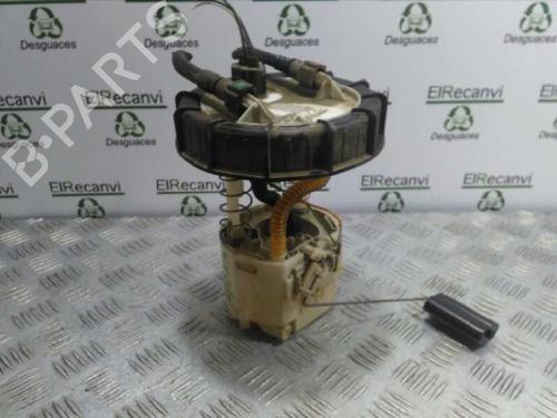 Used Fuel pump FORD FIESTA V (JH_, JD_) 1.4 TDCi (68 hp) 5626289