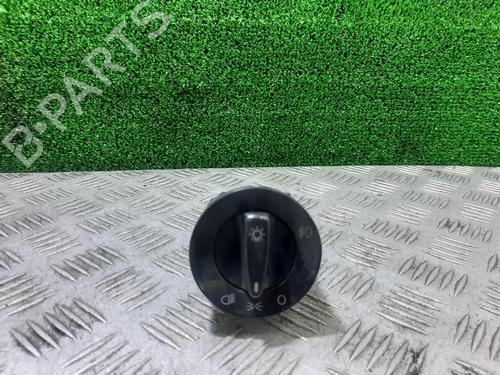 Used Headlight switch VW GOLF IV (1J1) [1997-2008]  21536811