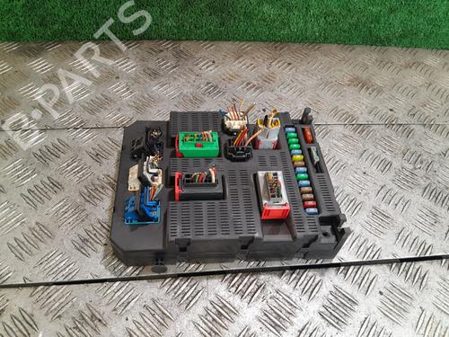 fuse-box-peugeot-207-wa_-wc_-2006-2007-2008-2009-2010-2011-2012-2013-2014-2015-26135118 main image