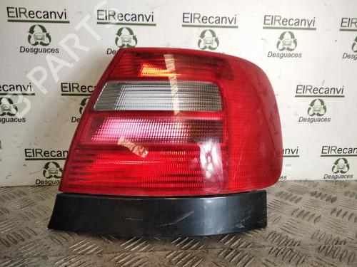 Used Right taillight AUDI A4 B5 (8D2) [1994-2001]  15181216