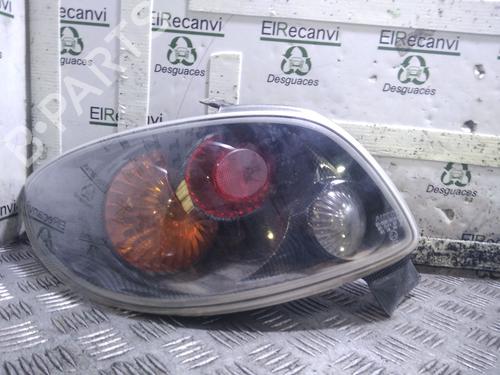 Used Left taillight PEUGEOT 206 Hatchback (2A/C) 1.4 LPG (75 hp) 28579357