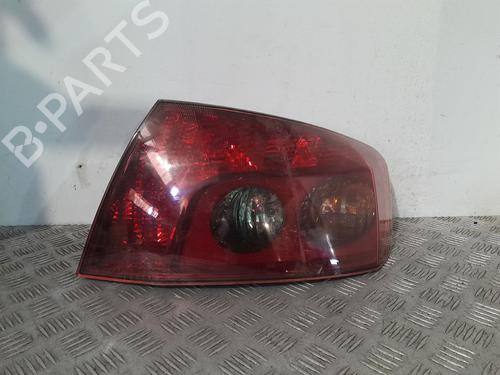Farolim direito Farolim direito PEUGEOT 407 (6D_) 2.0 (6DRFNB, 6DRFNE) (136 hp) 34436466 34436466