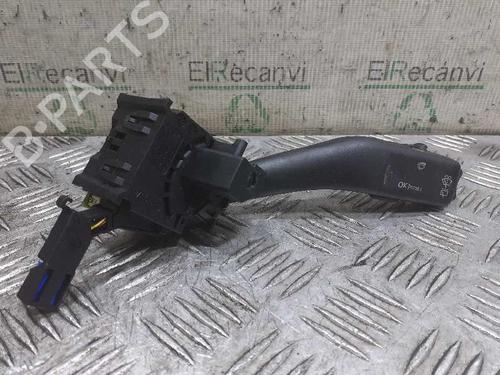 Used Steering column stalk SEAT LEON (1P1) [2005-2013]  10197288