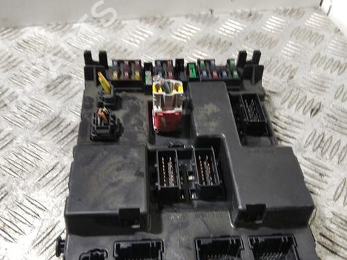 Zekeringkast CITROËN C5 I (DC_) 2.0 HDi (DCRHZB, DCRHZE) (109 hp) 30575611