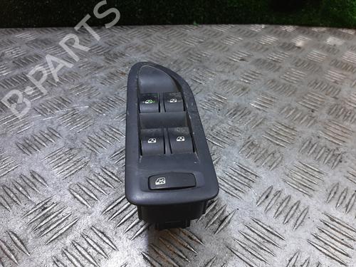 Used Left front window switch RENAULT LAGUNA II (BG0/1_) 2.0 16V (BG00, BG0K, BG0P, BG0W) (135 hp) 28326482