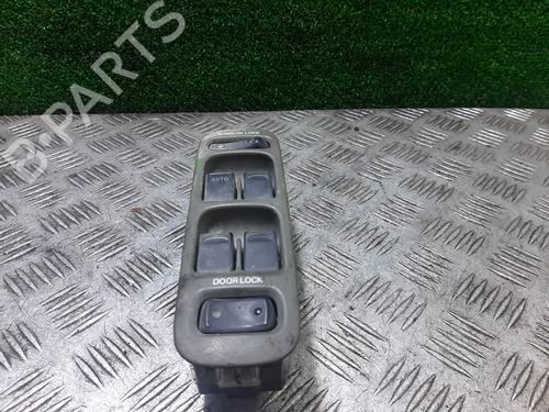 Used Left front window switch Left front window switch SUZUKI GRAND VITARA I (FT, HT) 2.5 V6 24V 4x4 (TD62, SQ625) (144 hp) 21769027 21769027
