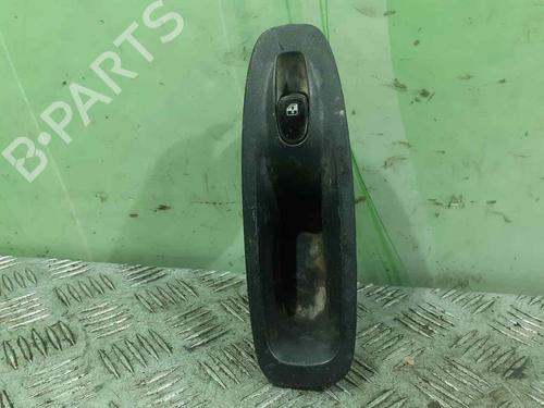 Højre fortil elrude kontakt HYUNDAI ACCENT II (LC) 1.5 CRDi (82 hp) 11221841