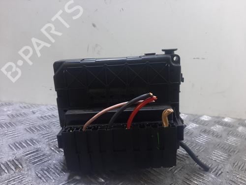 Used Fuse box Fuse box 38061250 38061250
