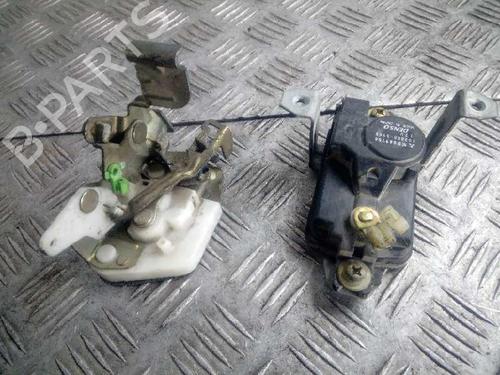 Vergrendeling rechts achter MITSUBISHI GALLOPER (JK-01) 2.5 TD intercooler (99 hp) 4965440