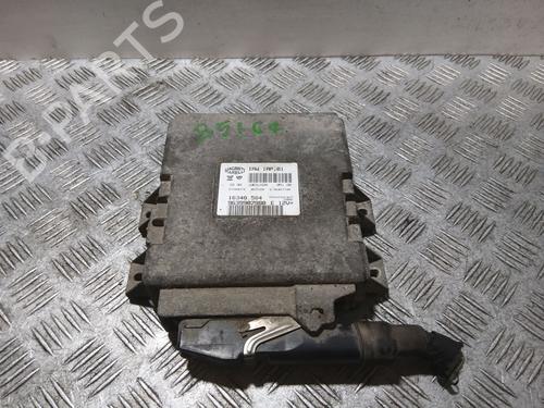 Used Engine control unit (ECU) CITROËN SAXO (S0, S1) 1.4 VTS (75 hp) 32208753