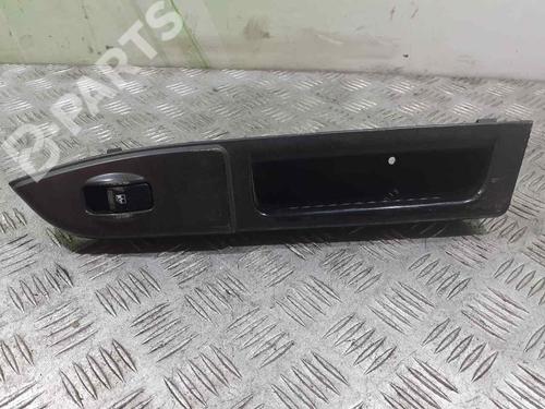 Used Right front window switch Right front window switch HYUNDAI GETZ (TB) 1.1 (67 hp) 7197891 7197891