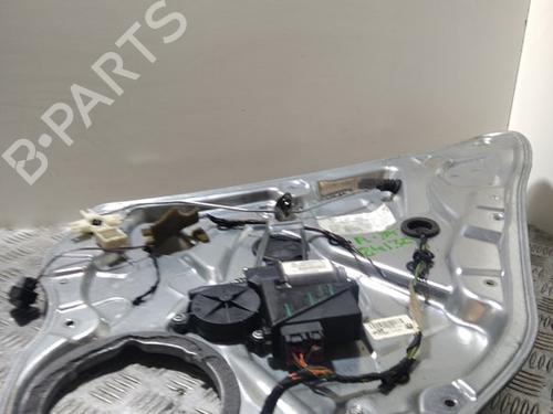 Rudehejsemekanisme Højre bagtil VW POLO IV (9N_, 9A_) 1.4 16V (101 hp) 30353779