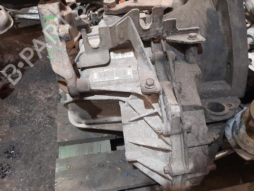 Boîte de vitesses RENAULT MASTER II Van (FD) 2.5 dCi 100 (FD0U, FD0V, FD3U, FD3V, FD8U, FD8V) | BP26223247M3