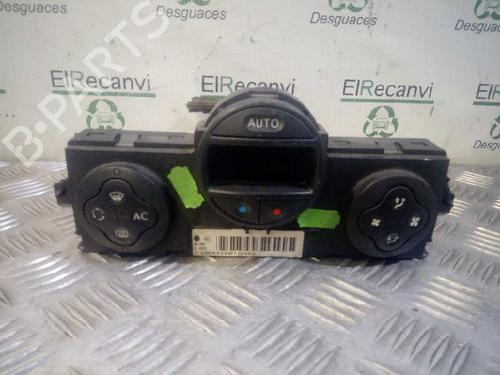 Used Climate control RENAULT MEGANE II (BM0/1_, CM0/1_) [2001-2012]  4542397