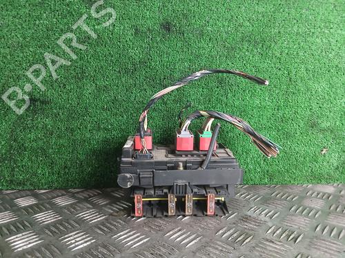 Used Fuse box Fuse box PEUGEOT PARTNER MPV (5_, G_) [1996-2026] 33013180 33013180