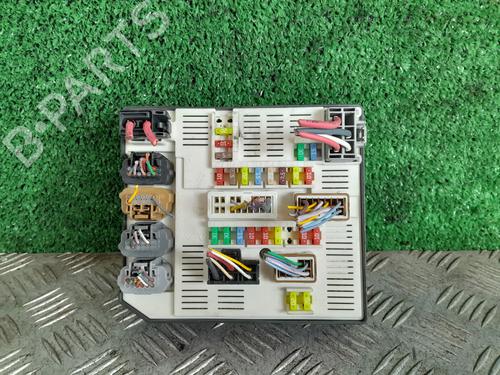 Boîte à Fusibles RENAULT MEGANE III Hatchback (BZ0/1_, B3_) 1.5 dCi (106 hp) 23548105