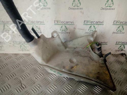 Used Windscreen washer tank Windscreen washer tank 7433864 7433864