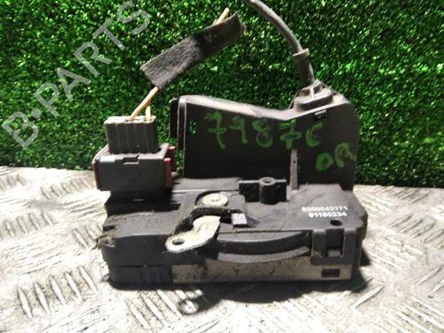 front-right-lock-nissan-primastar-van-x83-20-dci-115-8200042171-2002-22650284 main image