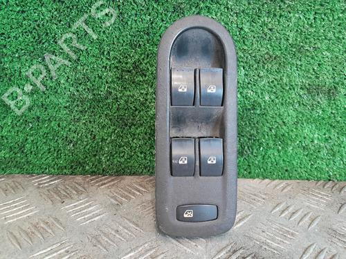 Used Left front window switch RENAULT MEGANE II (BM0/1_, CM0/1_) [2001-2012]  26005693