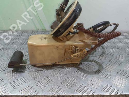 Used Fuel pump NISSAN PRIMERA Hatchback (P11) 2.0 16V (115 hp) 8283474