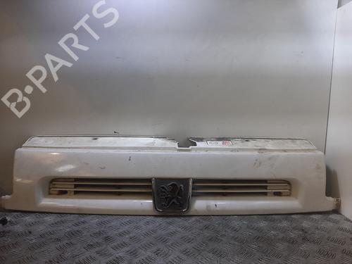 Used Grille Grille 37405540 37405540