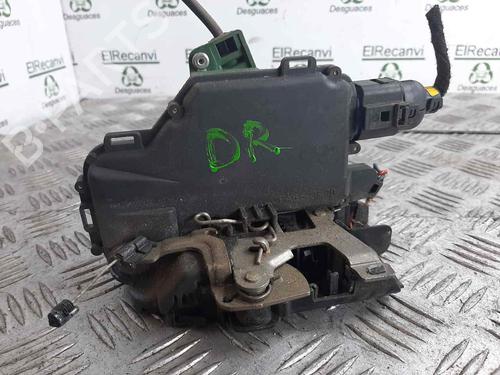 Używane Zamek drzwi przednich prawych VW POLO IV (9N_, 9A_) [2001-2014]  8883577