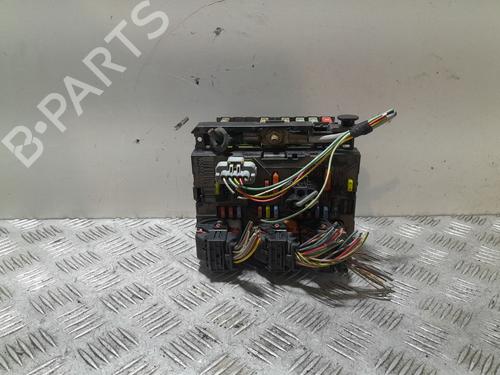 Used Fuse box Fuse box PEUGEOT 307 (3A/C) 1.4 (75 hp) 34055646 34055646