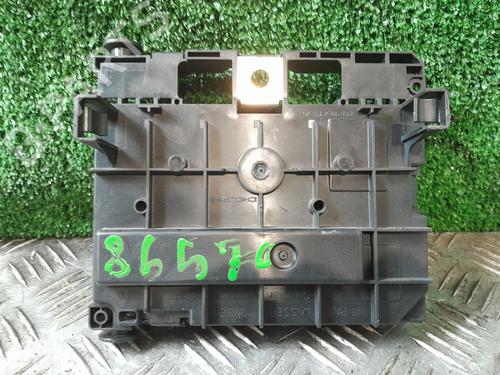 Used Fuse box Fuse box 37595499 37595499