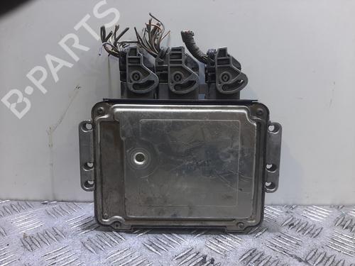 Used Engine control unit (ECU) RENAULT SCÉNIC II (JM0/1_) [2003-2010]  30172924