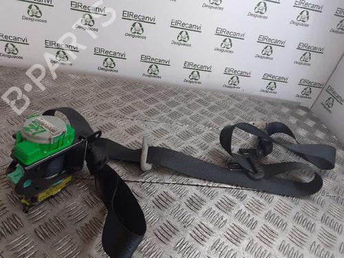 Used Front left seatbelt TOYOTA YARIS (_P9_) 1.4 D-4D (NLP90_, NLP90R) (90 hp) 8759514