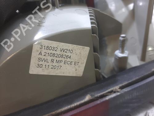 Right taillight MERCEDES-BENZ E-CLASS (W210) E 320 (210.065) | BP32303405C35