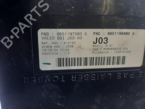 Fuse box PEUGEOT 307 Break (3E) 2.0 HDI 90 | BP37234576E1 - Image 2