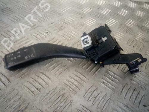 Forlygtekontakt SEAT LEON (1P1) 2.0 TDI (170 hp) 4521974