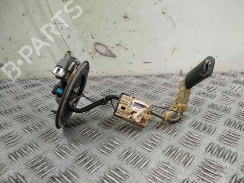 Used Fuel pump HYUNDAI SANTA FÉ I (SM) 2.0 CRDi (113 hp) 18831377
