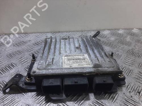 Used Engine control unit (ECU) RENAULT MEGANE II (BM0/1_, CM0/1_) [2001-2012]  30271803