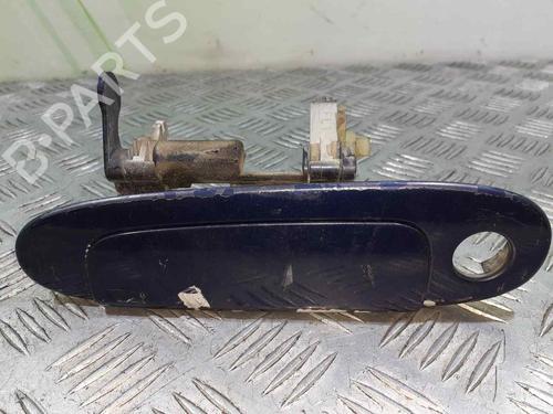 front-left-exterior-door-handle-toyota-yaris-_p1_-10-scp10_-scp10r-azul-1999-2000-2001-2002-2003-2004-2005-8233423 main image