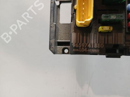 Fuse box PEUGEOT 307 CC (3B) | BP31613740E1