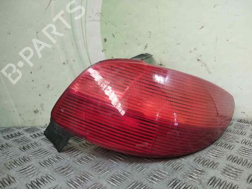 Høyre baklys PEUGEOT 206 Hatchback (2A/C) [1998-2012]  18867360