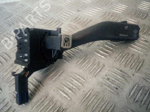 Used Steering column stalk SEAT LEON (1P1) 1.9 TDI (105 hp) 4527638