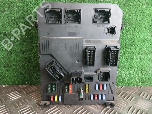 Used Fuse box CITROËN XSARA PICASSO (N68) 1.6 HDi (90 hp) 31920765