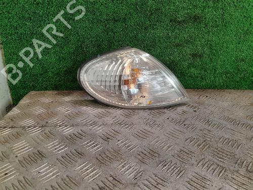 Clignotant avant droit NISSAN ALMERA II (N16) 1.8 (114 hp) 26131681