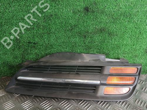 Gitter für NISSAN MICRA III (K12) 1.2 16V (65 hp) 31713221
