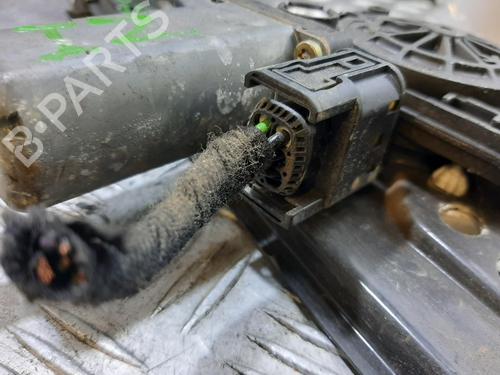 Rudehejsemekanisme venstre bagtil MERCEDES-BENZ C-CLASS (W203) C 220 CDI (203.006) | BP27568971C24