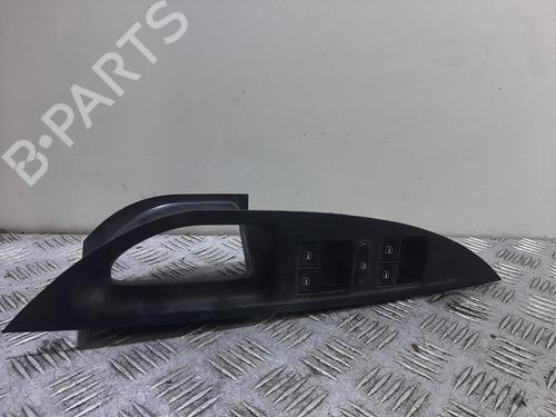 Used Left front window switch SEAT TOLEDO III (5P2) [2004-2009]  31863662