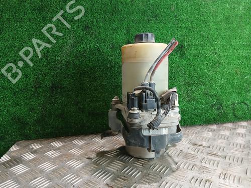 Used Steering pump Steering pump FORD FOCUS II Saloon (DB_, FCH, DH) 1.6 Ti (115 hp) 35900389 35900389