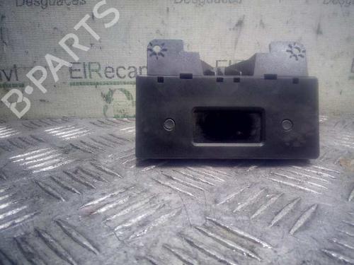 Used Display monitor PEUGEOT 206 Hatchback (2A/C) 1.4 HDi eco 70 (68 hp) 4561407