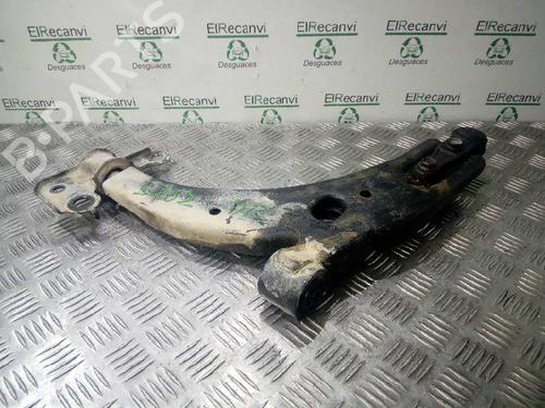 Used Right front suspension arm KIA SEPHIA Saloon (FA) 1.5 i (80 hp) 4533986