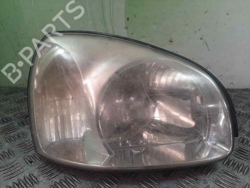 Used Right headlight HYUNDAI SANTA FÉ I (SM) 2.0 CRDi (113 hp) 17629952