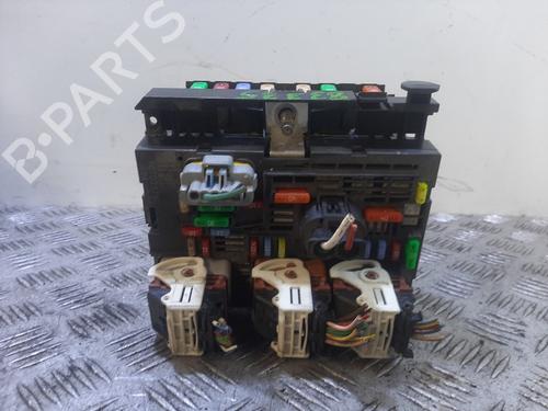Scatola fusibili Scatola fusibili PEUGEOT PARTNER Box Body/MPV 1.6 HDi (114 hp) 36566826 36566826
